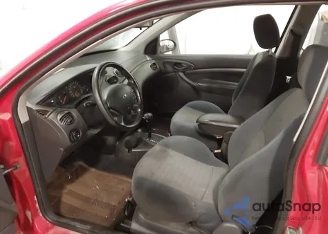 2001 Ford Focus Zx3 из США, поврежденный, VIN 3FAFP31371R251556